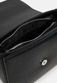 Valentino Divina Handbag Nero