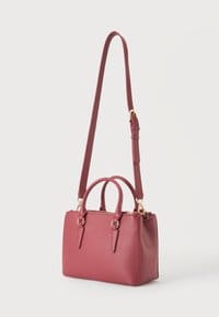 Valentino Handbag Ciliegia