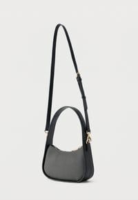 Valentino Atena Re Handbag Nero