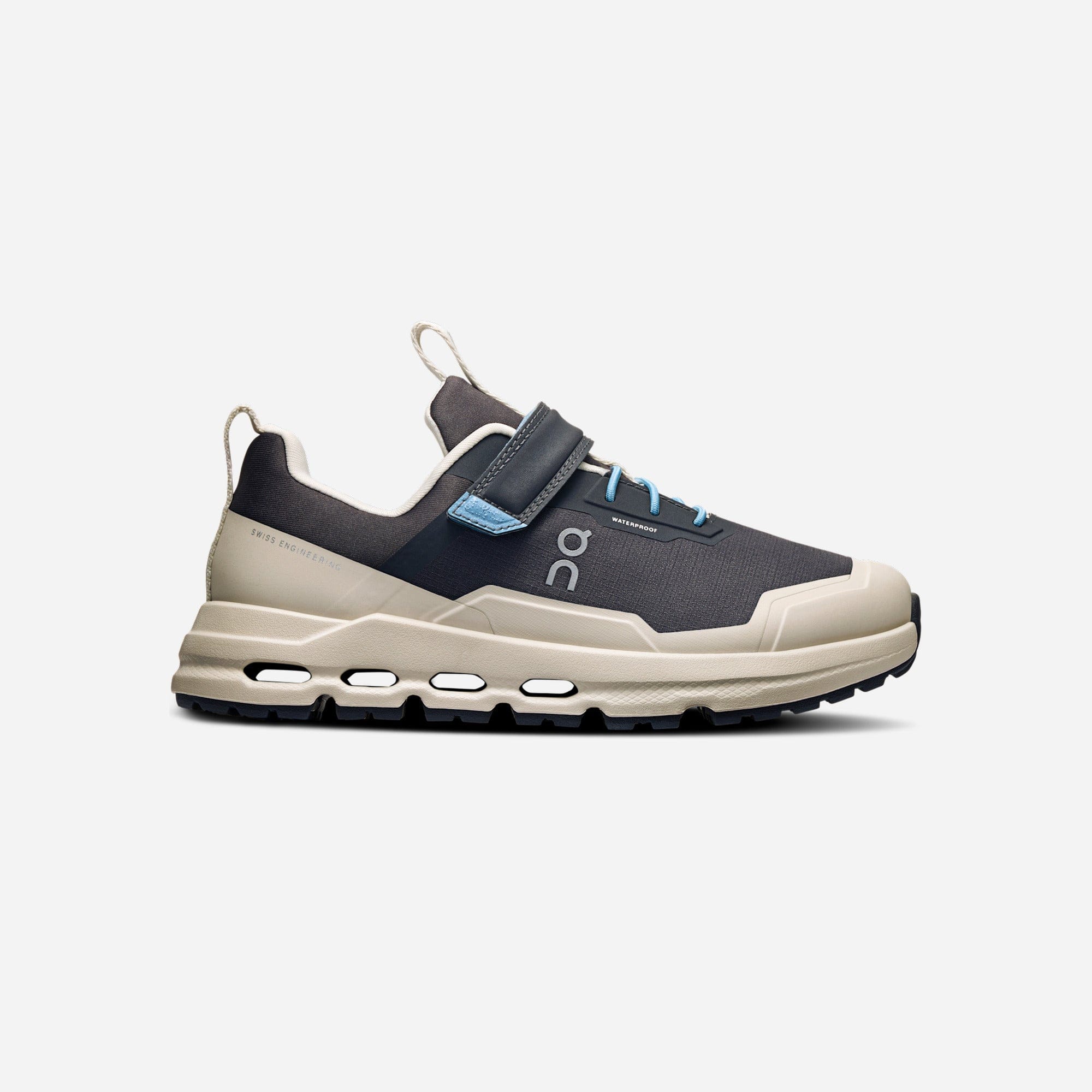 ON Running Cloudhero Waterproof Eclipse Pearl