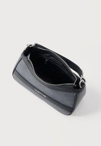 Valentino Special Chic Cross Body Bag Grigio