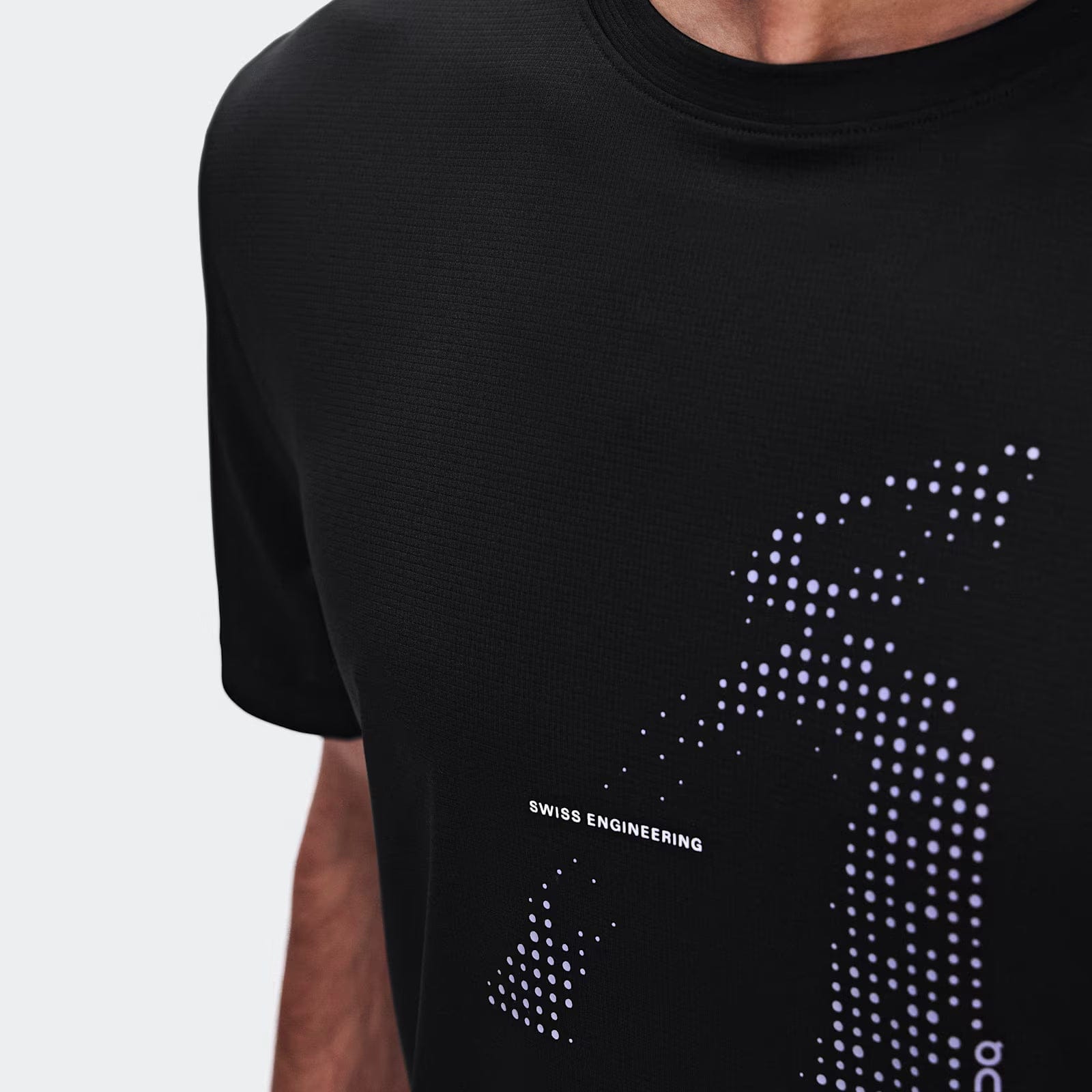 On Core-T Graphic Black