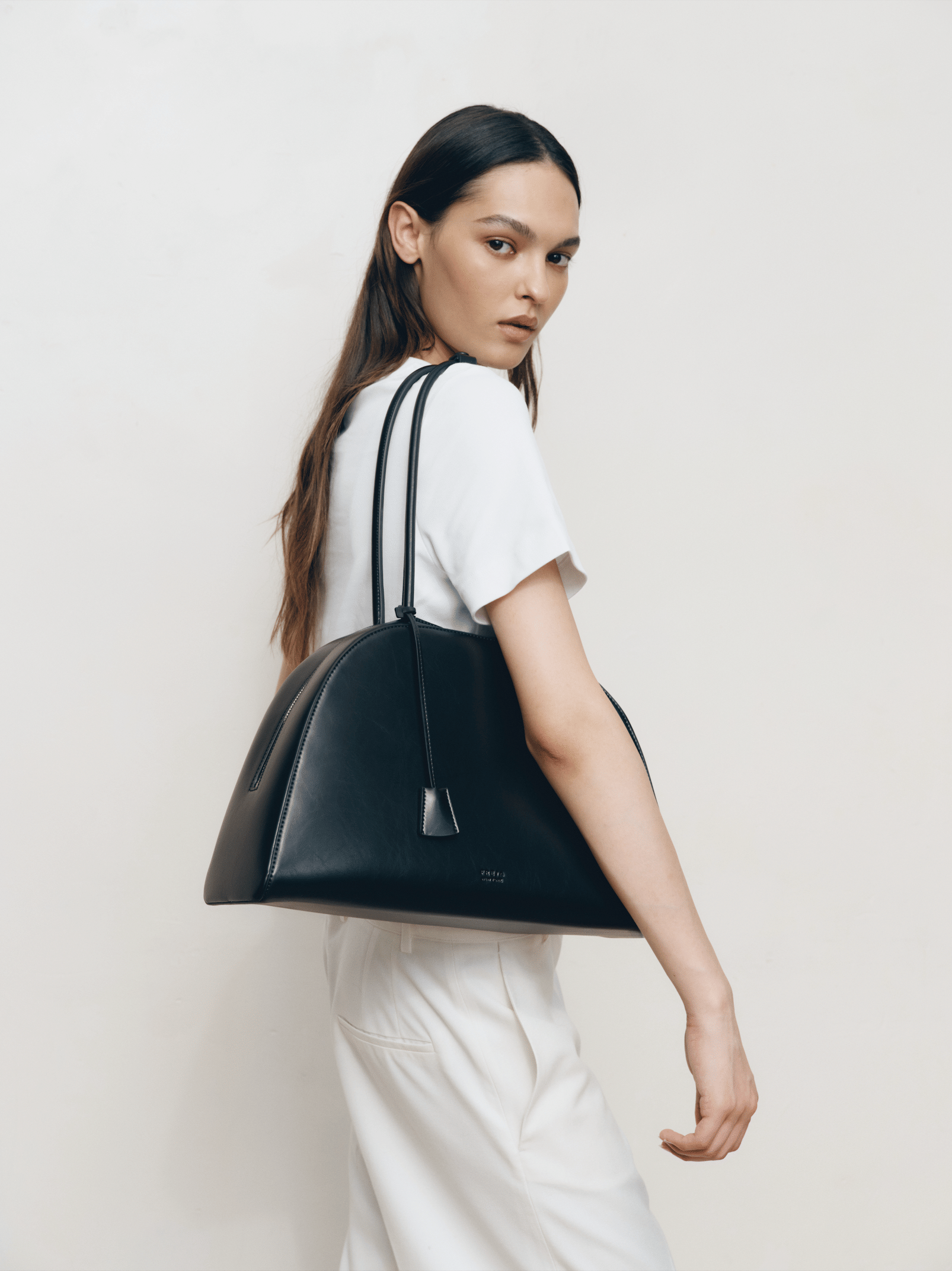Freja Alma Bag Tall Black Gloss