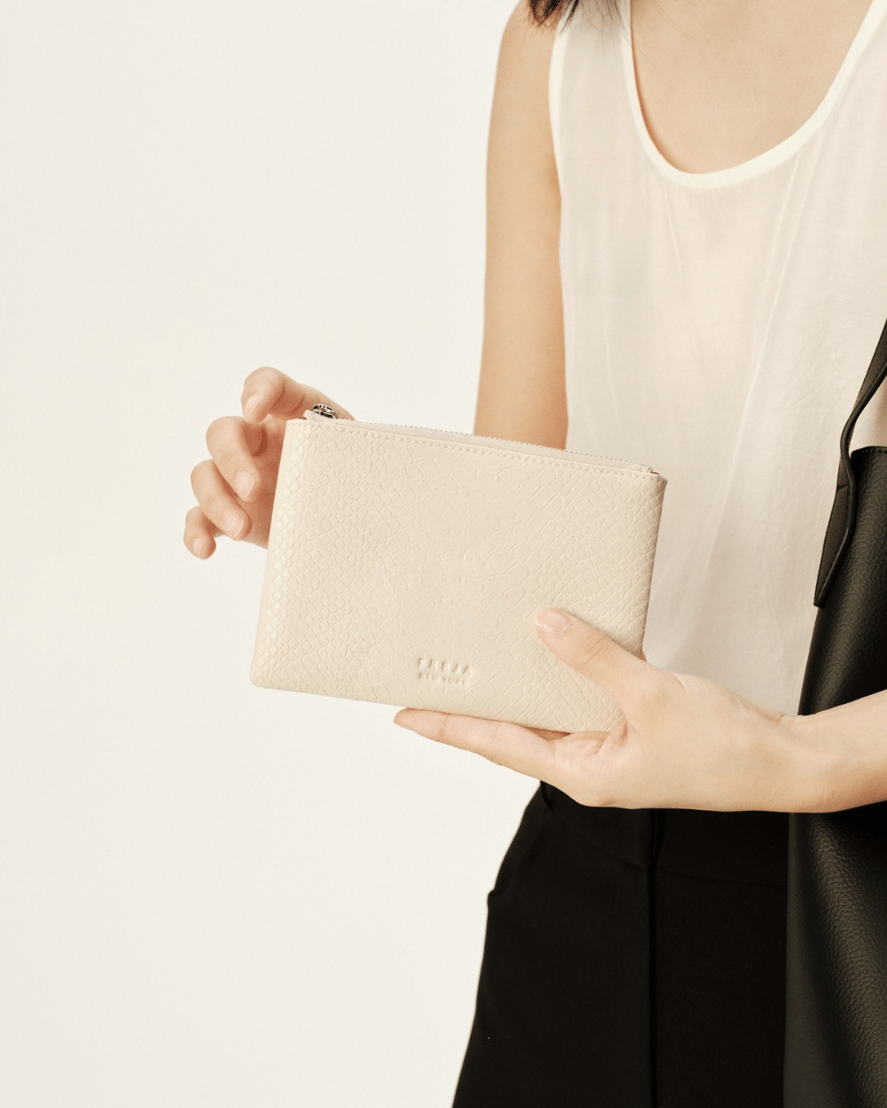 Freja Zip Pouch 8 Oat Croc