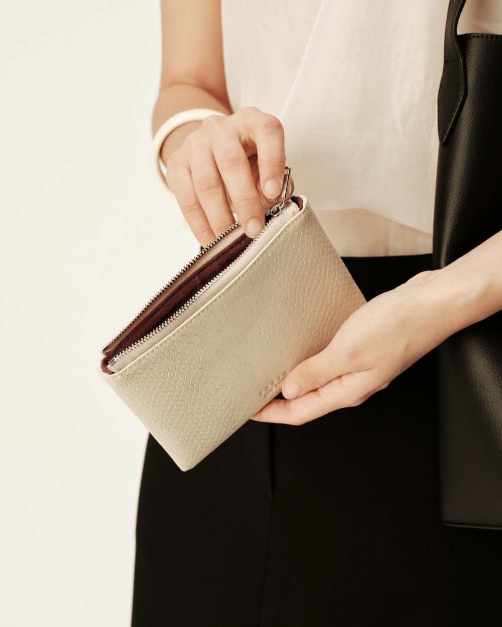 Freja Zip Pouch 8 Oat Croc