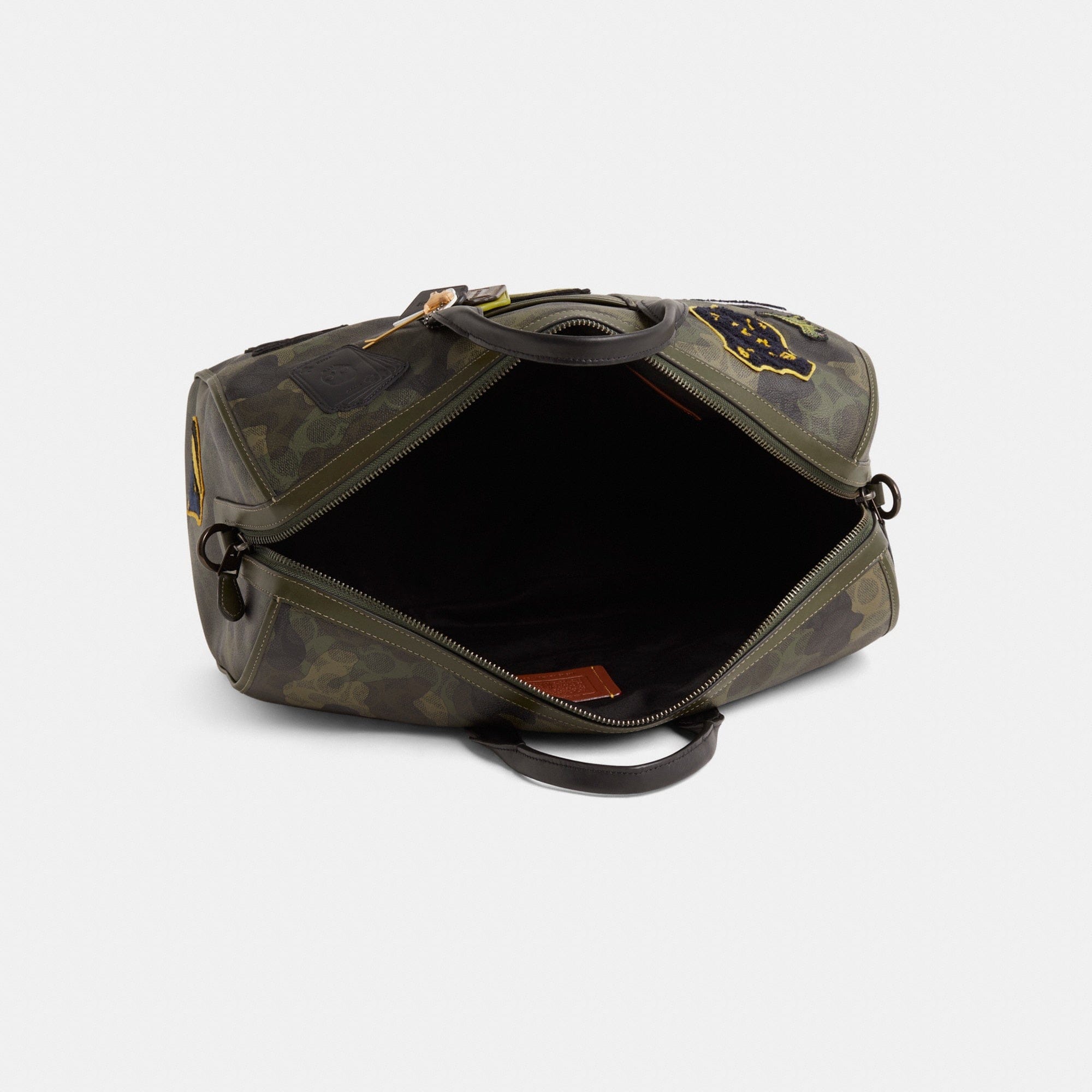 Reloved Gotham Duffle Bag 45 In Signature Camo Print