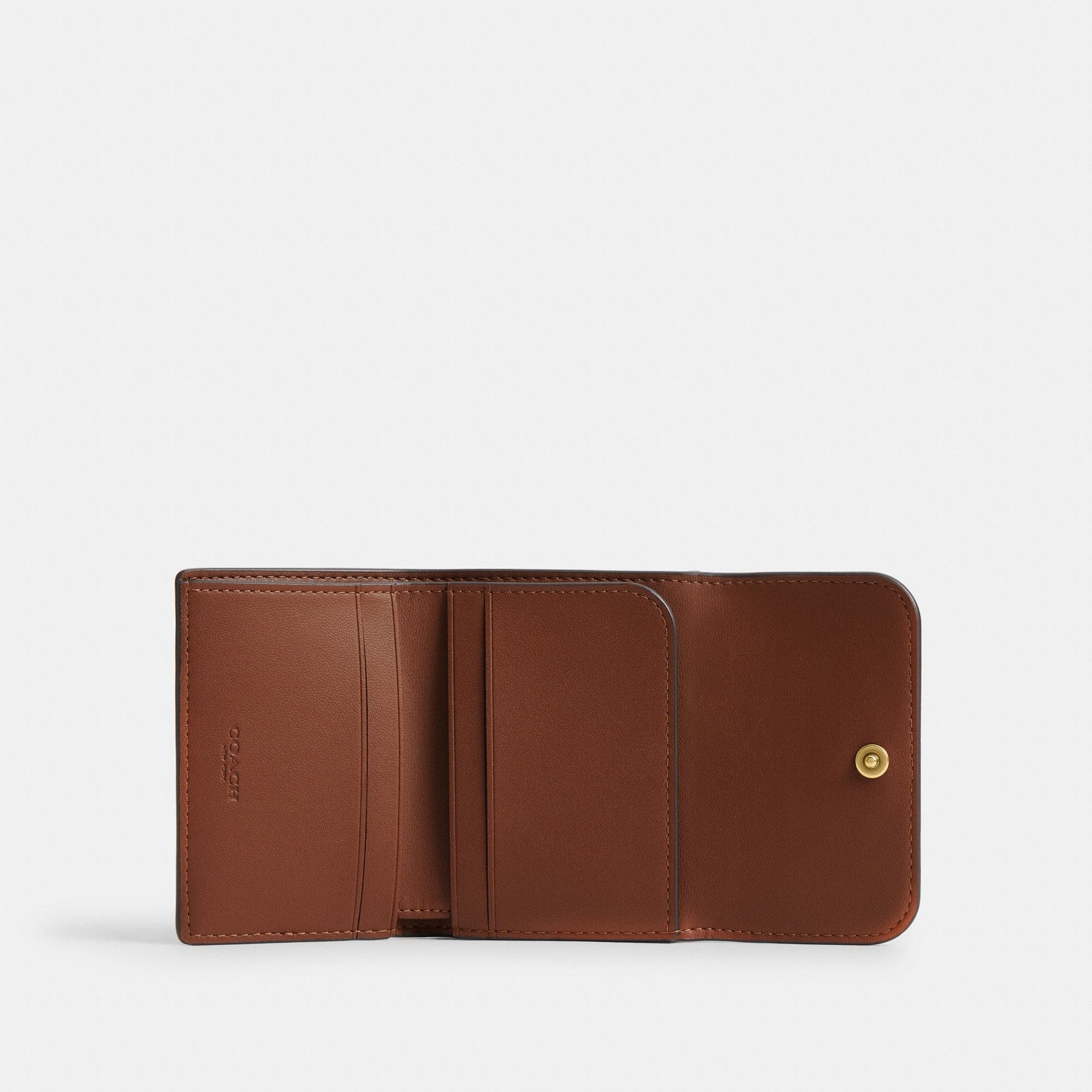 Essential Card Holder Wallet In Loved Leather