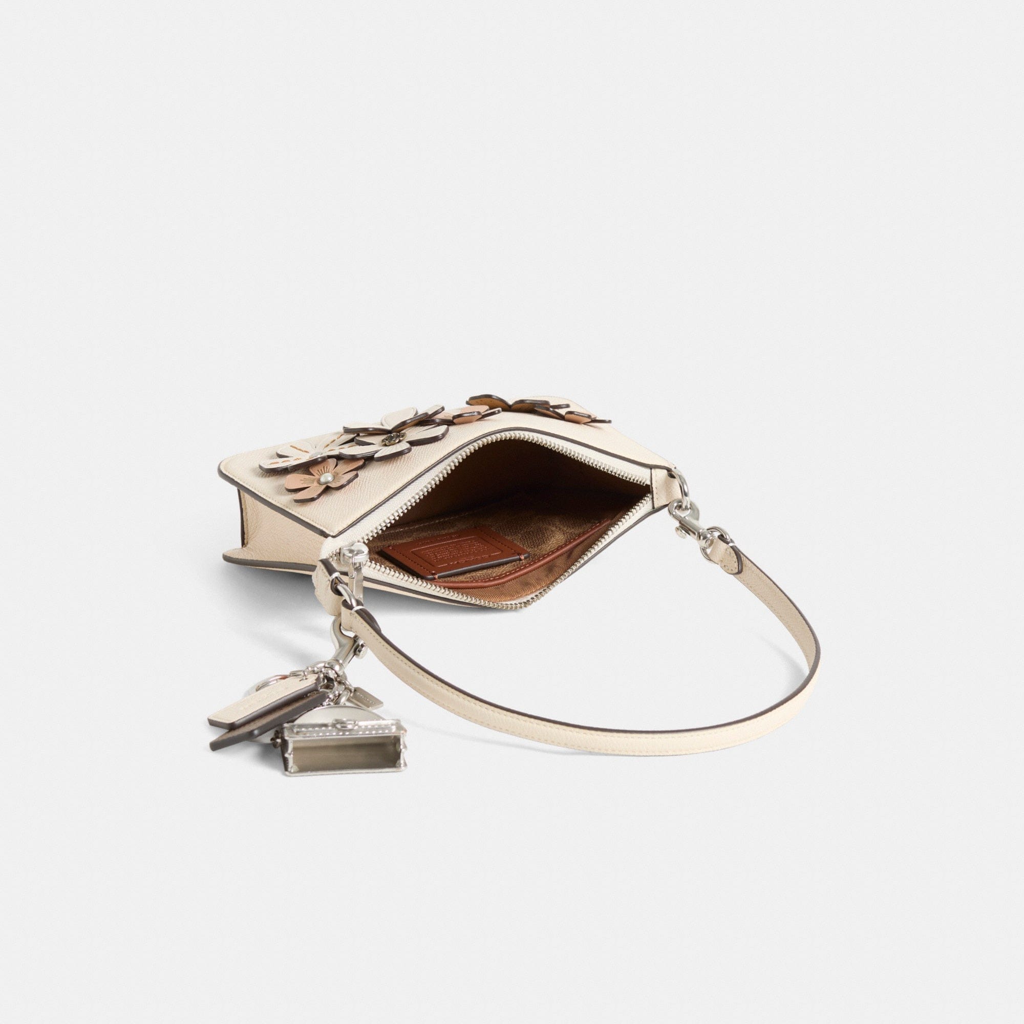 Reloved Pouch Bag