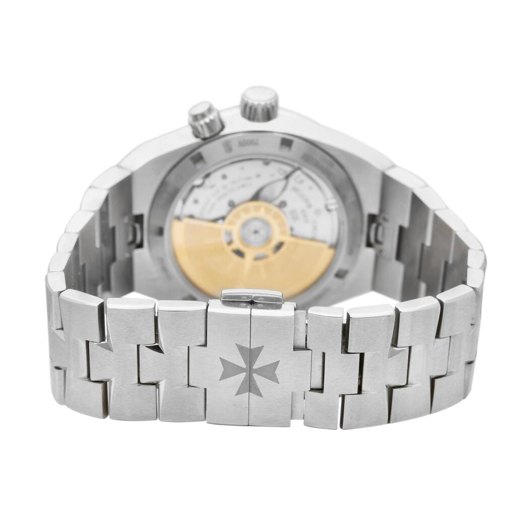 Overseas (Reference 7900V). A stainless steel dual time zone automatic wristwatch with date and bracelet. Circa 2023