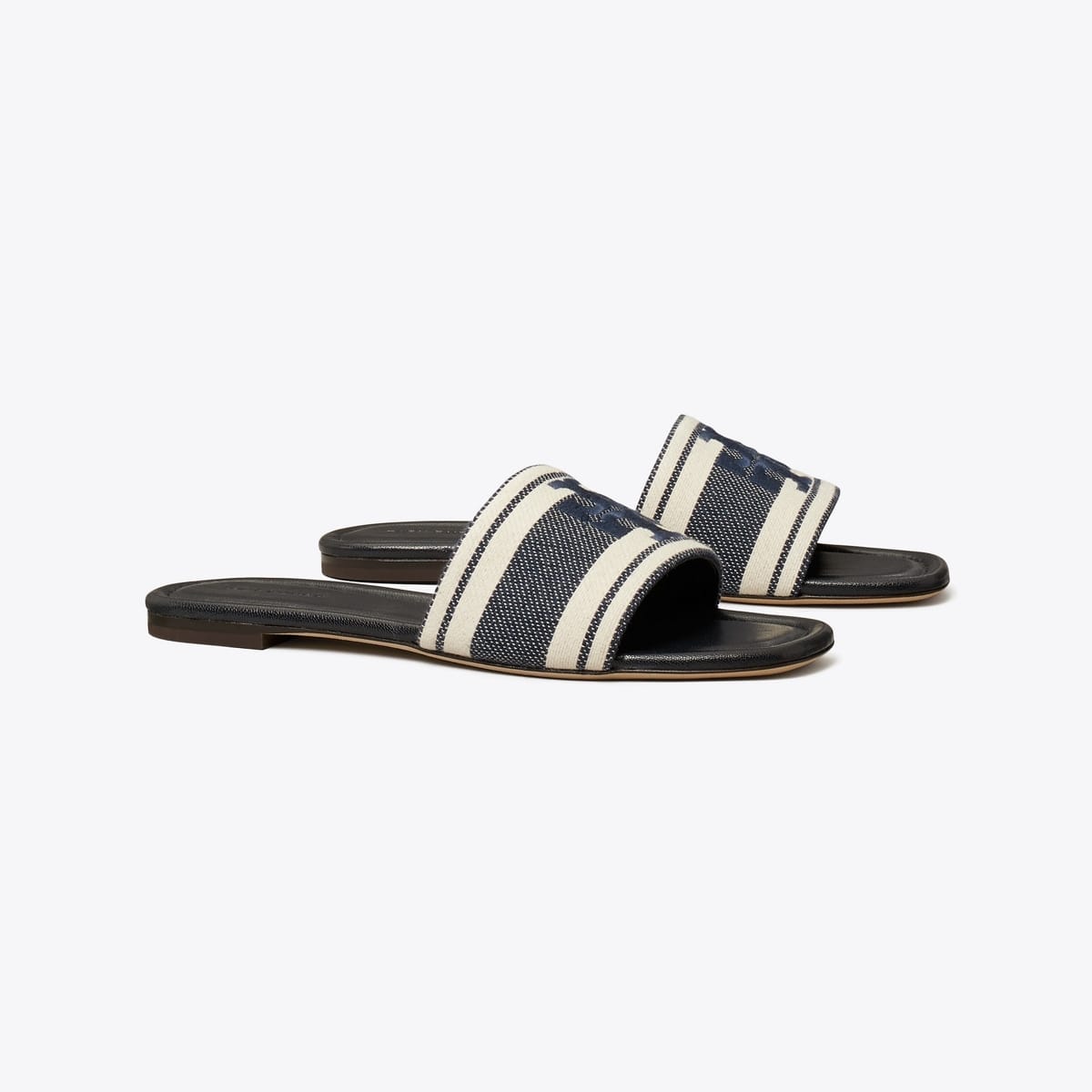 Double T Jacquard Slide