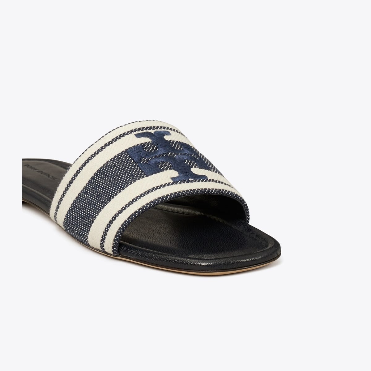 Double T Jacquard Slide