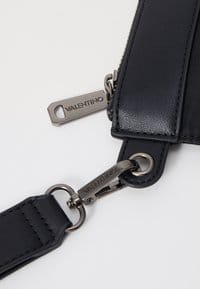 Valentino Kylo Unisex Clutch Nero