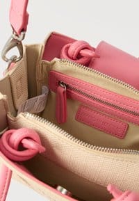 Valentino Alexia Summer Handbag Rosa