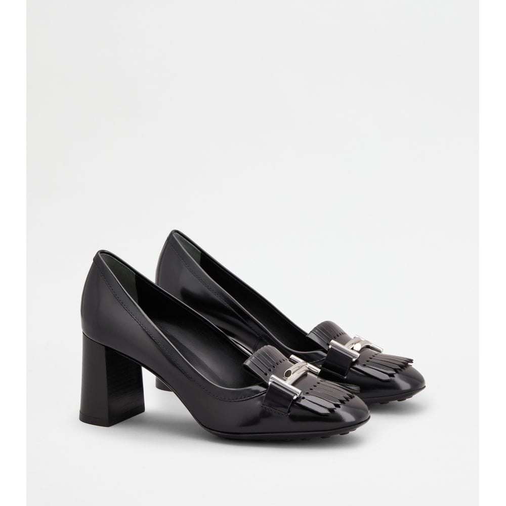 Tods Pumps In Leather Black Womens