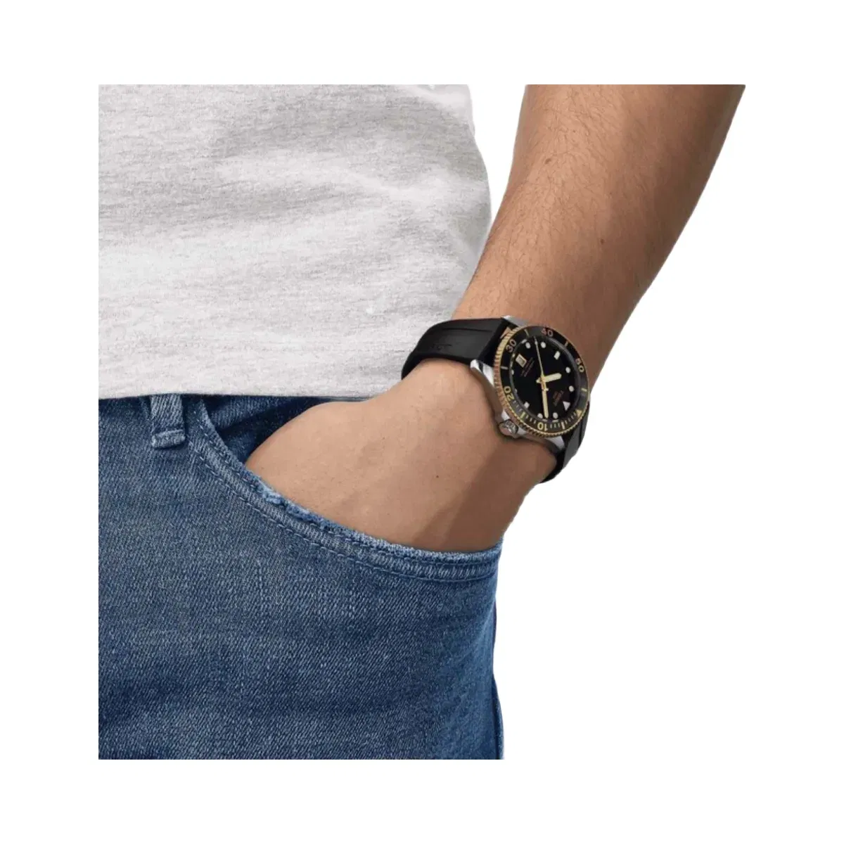 Tissot Seastar 1000 40Mm T1204102705100