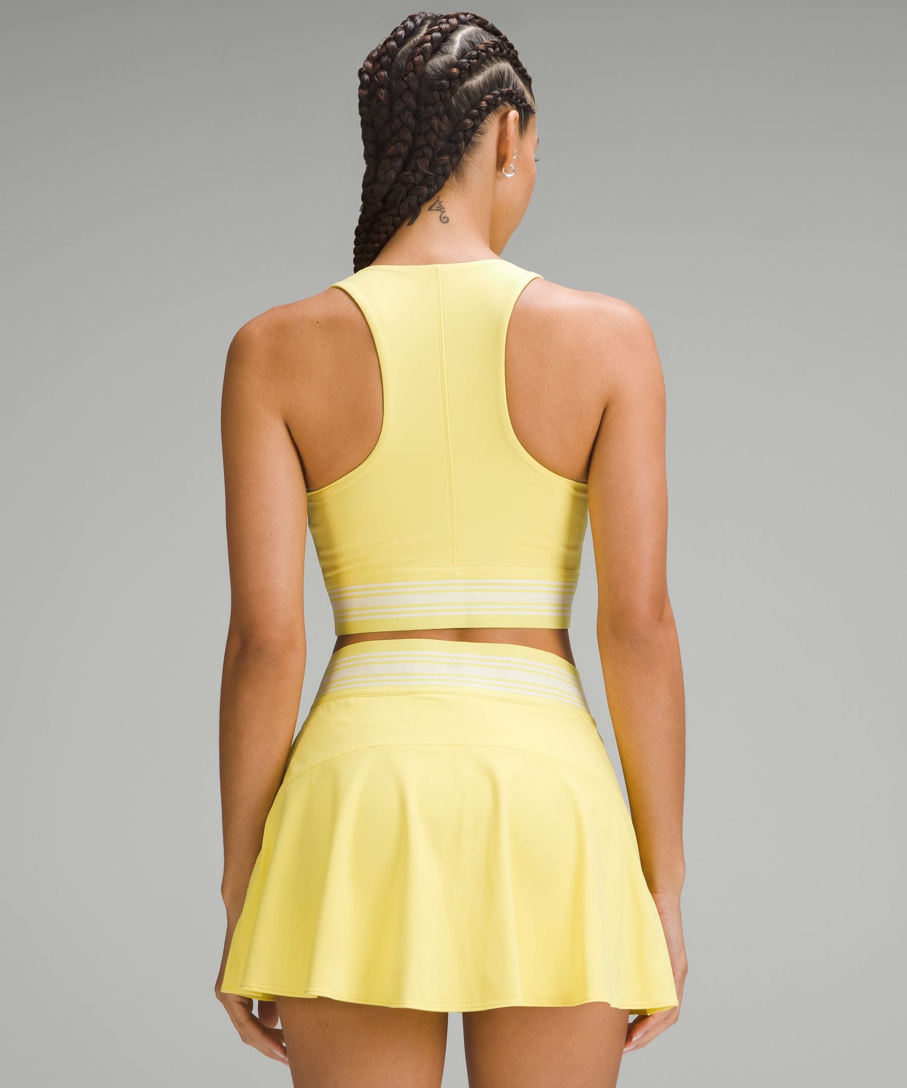 Lululemon Women's V-Waist Cropped Tennis Tank Top *Medium Support, B/C Cup