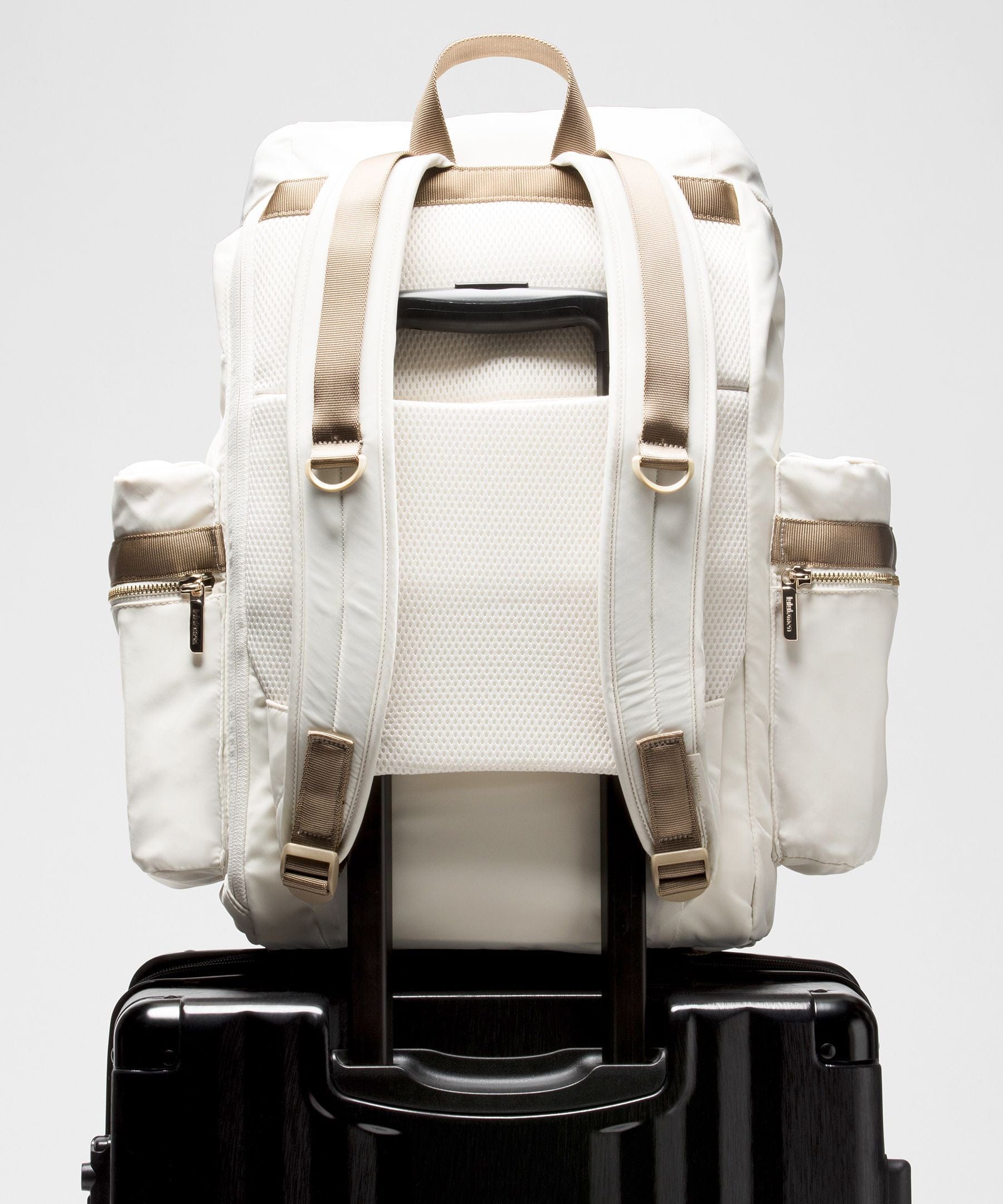 Lululemon Wunderlust Backpack 25L