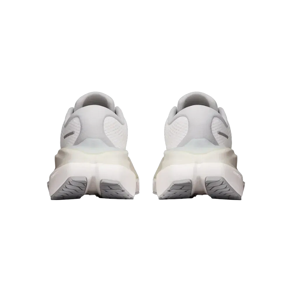 On Running Cloudrunner 3 Max White Glacier