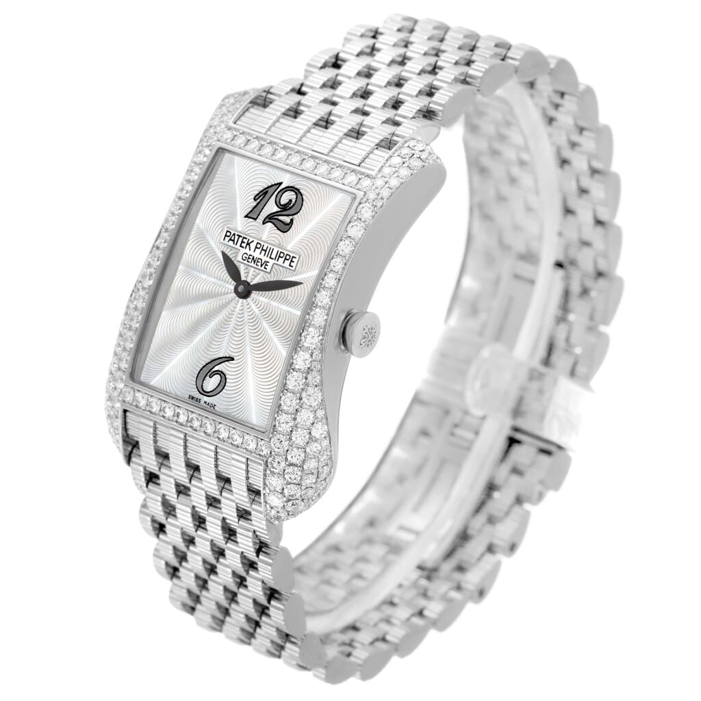Gondolo Serata (Reference 4972/1G-001). A 39.5mm white gold diamond-set quartz wristwatch. 2018