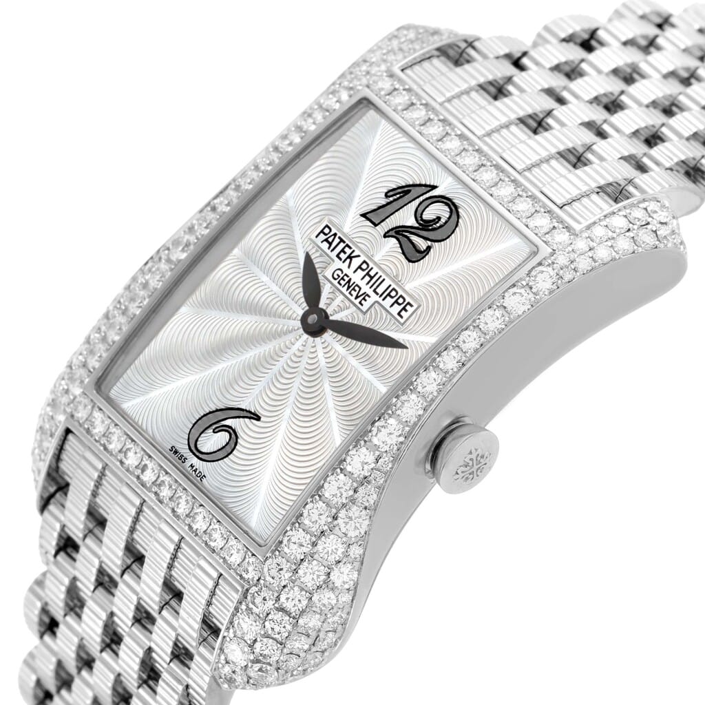 Gondolo Serata (Reference 4972/1G-001). A 39.5mm white gold diamond-set quartz wristwatch. 2018