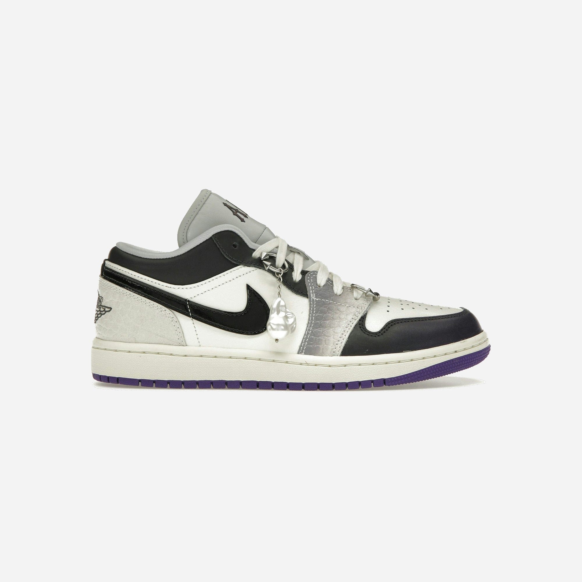 Nike Air Jordan 1 Low SE Punk Rock WMNS