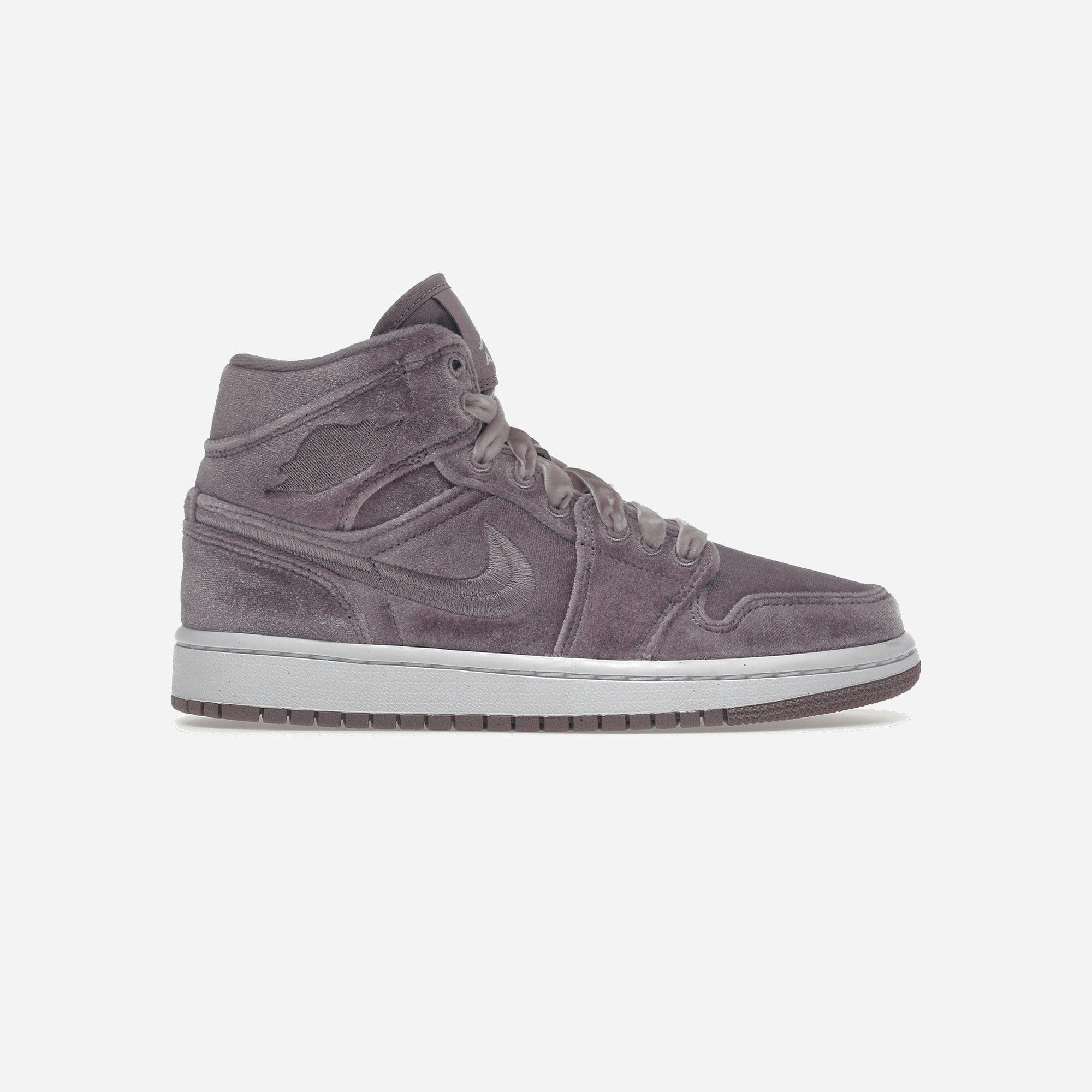 Nike Air Jordan 1 Mid SE Purple Velvet WMNS