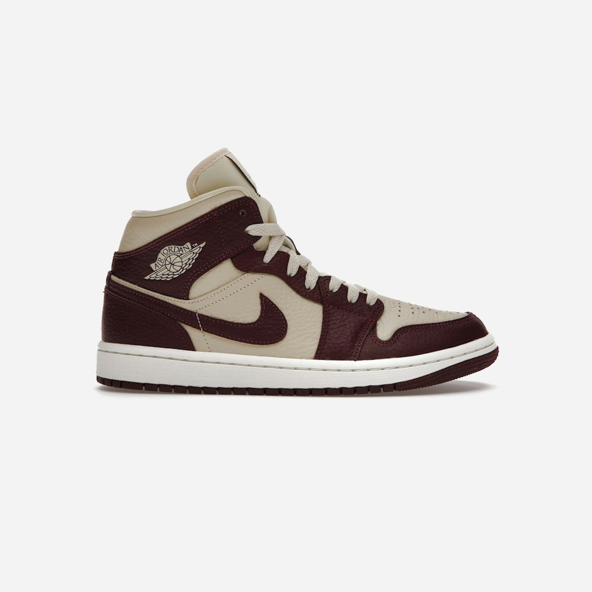 Nike Air Jordan 1 Mid SE Split Beach Cherrywood Red WMNS