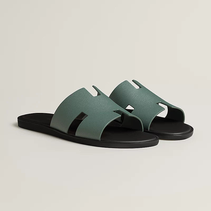 Izmir sandal in Vert Cèdre / Marron Ébène
