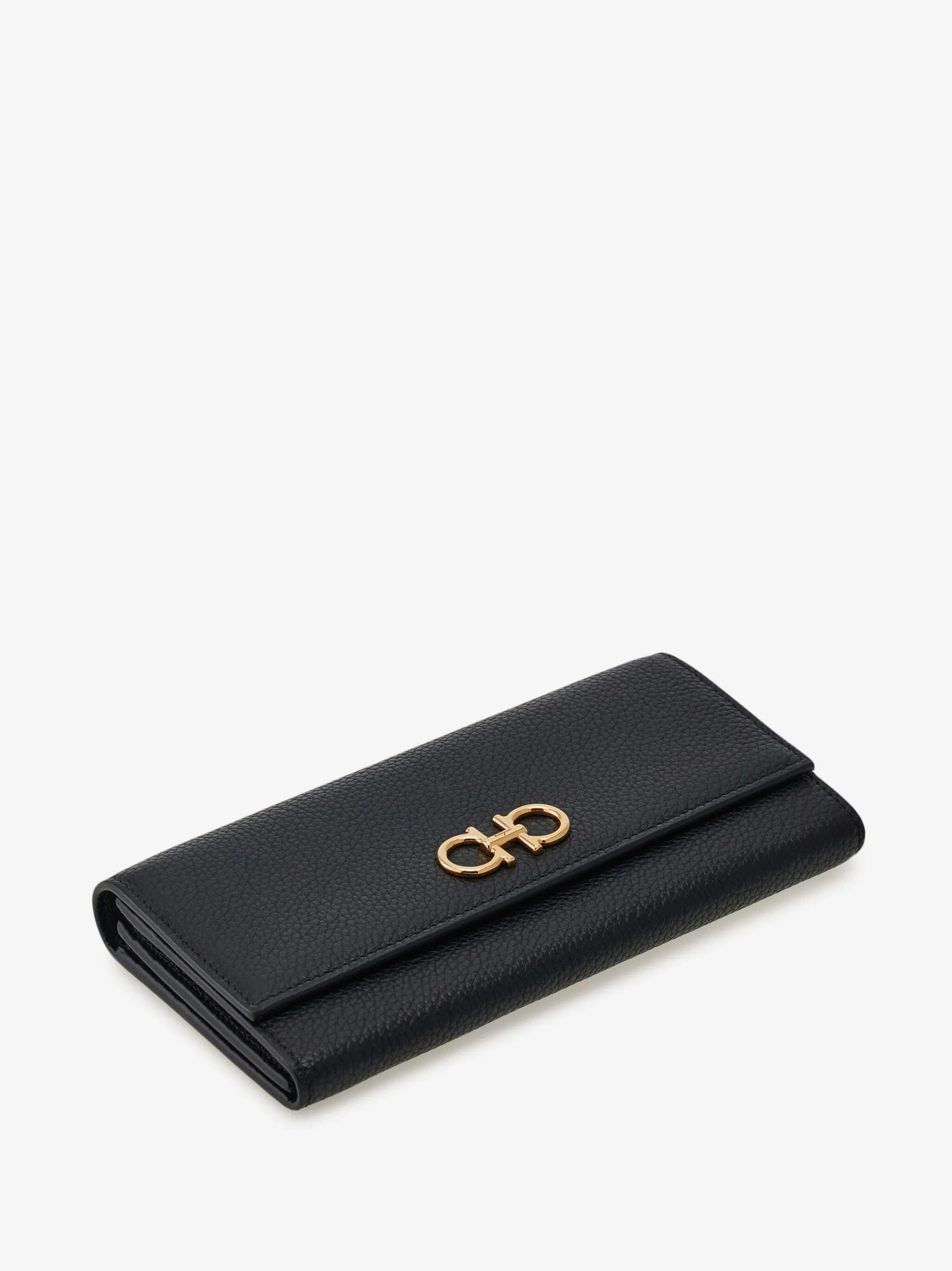 Gancini wallet with chain