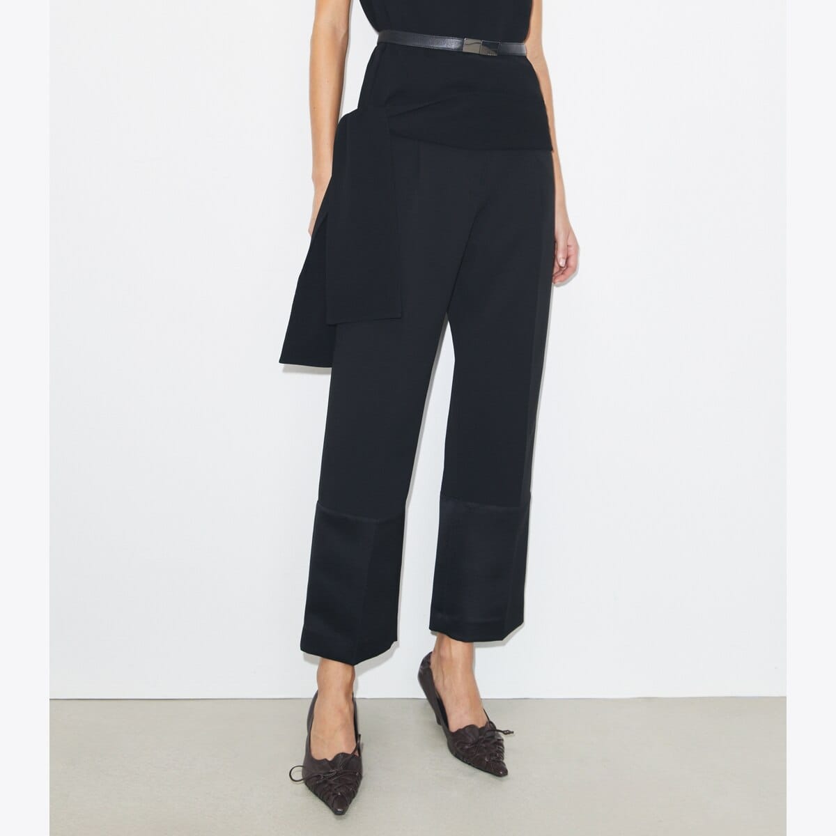 Cropped Crepe Pant
