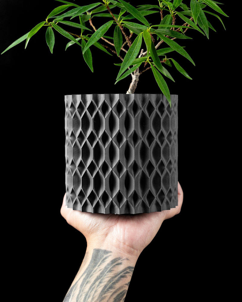 Diamond Mesh Planter