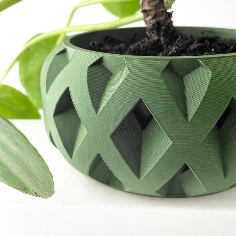 Diamond Relief Planter