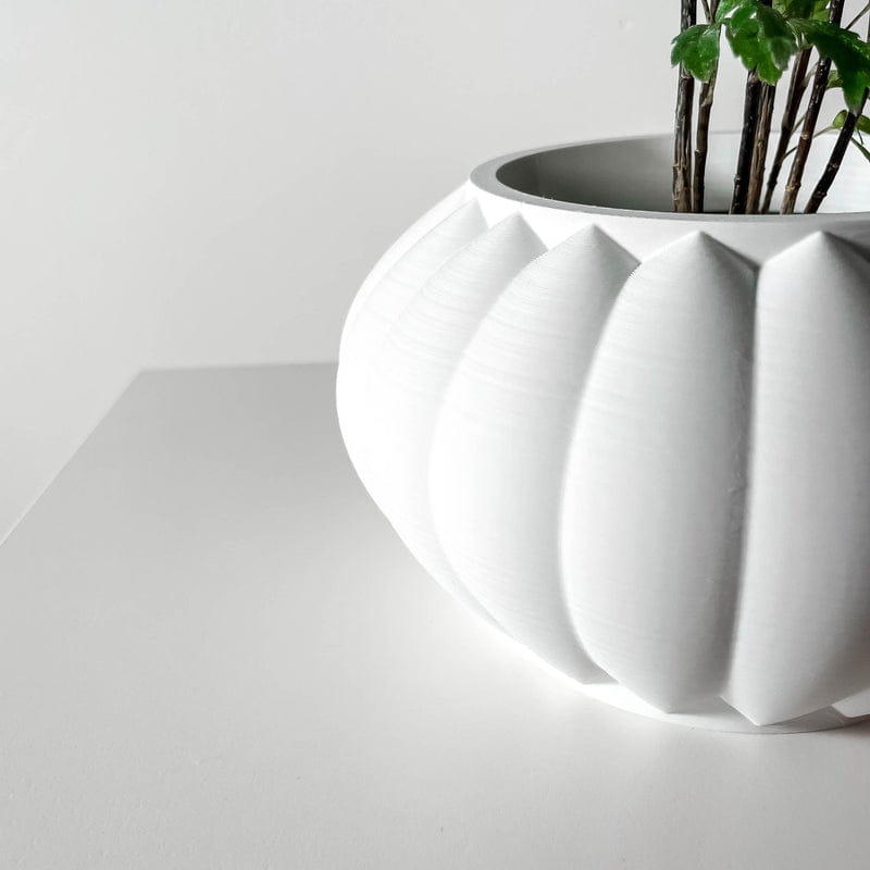 Lobed Bulb Planter