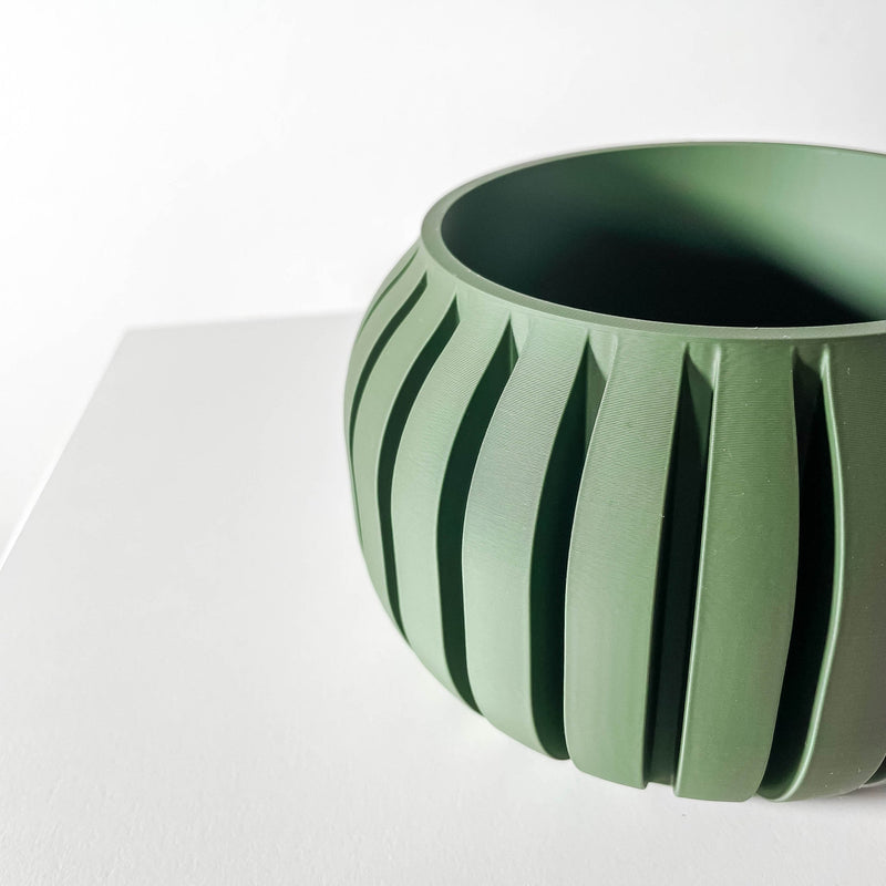 Slat Globe Planter