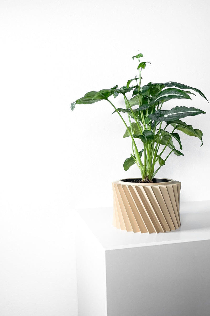 Spiral Rib Planter