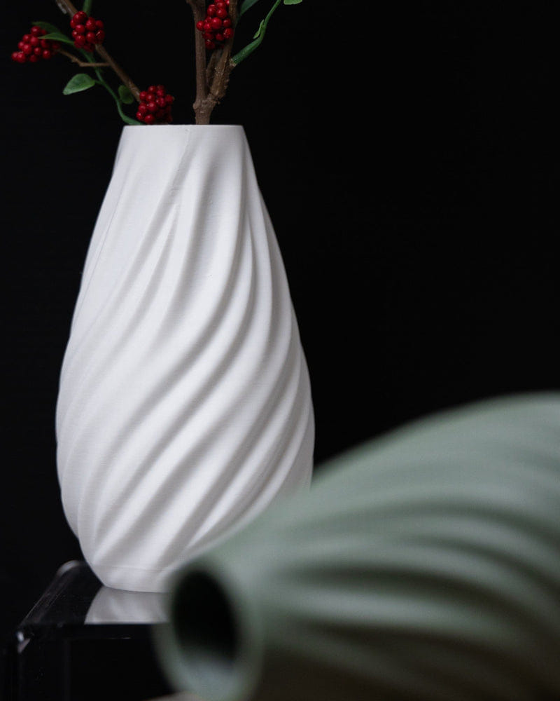Swirl Fin Teardrop Vase