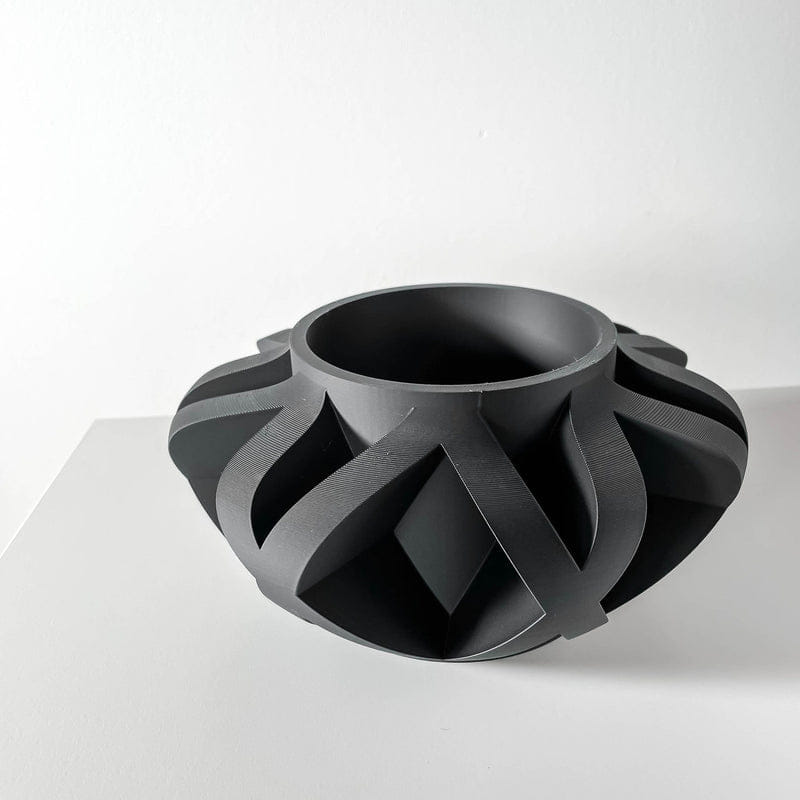 Swirl Sweep Planter
