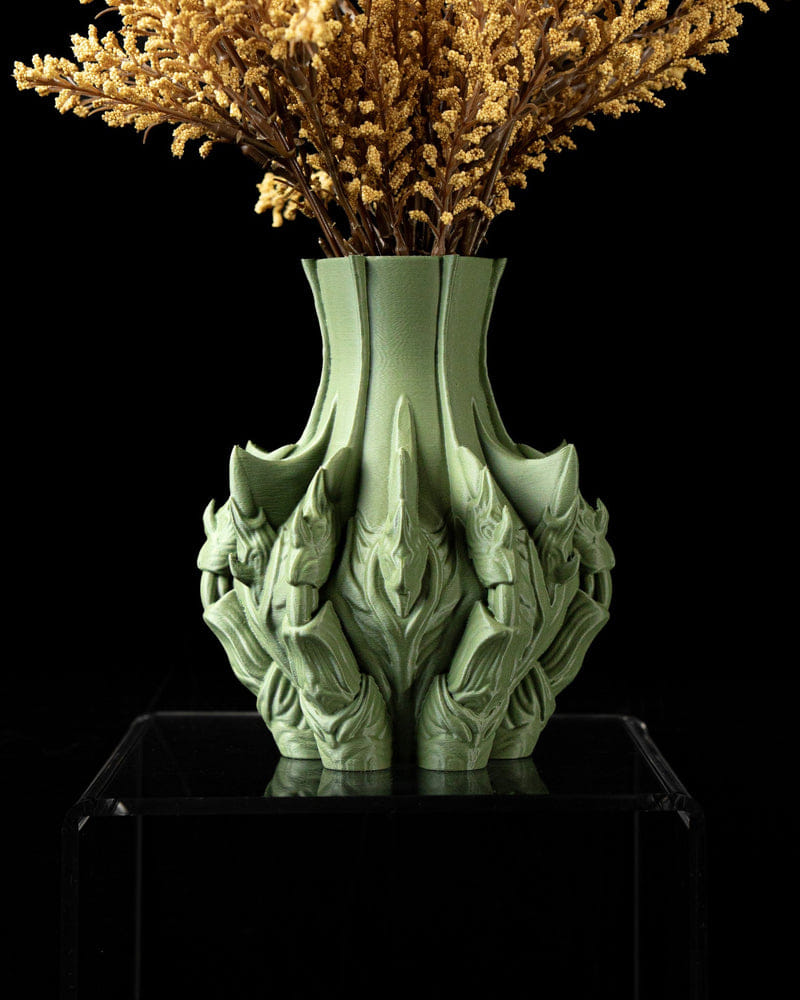 Talon Vase