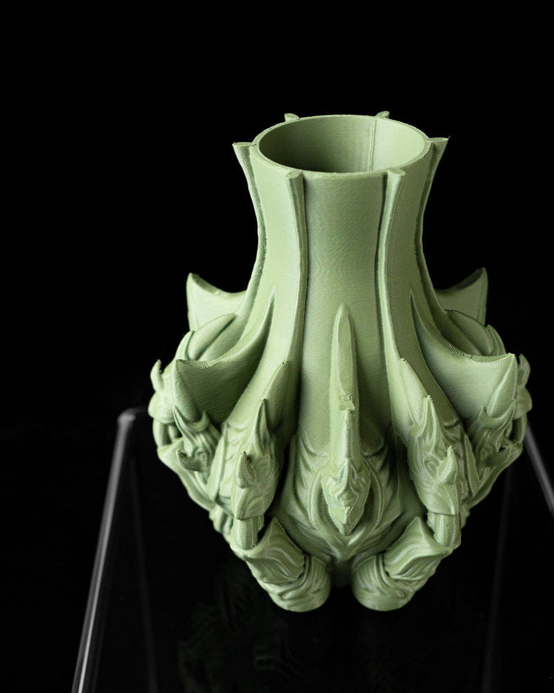 Talon Vase