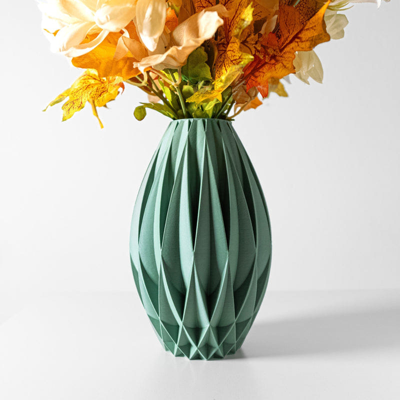 Twist Fin Vase