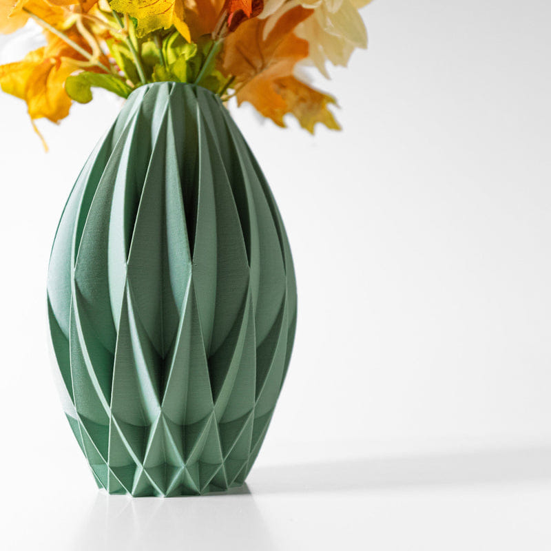 Twist Fin Vase