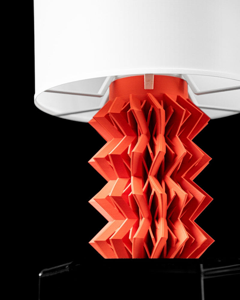 Zigzag Base Table Lamp