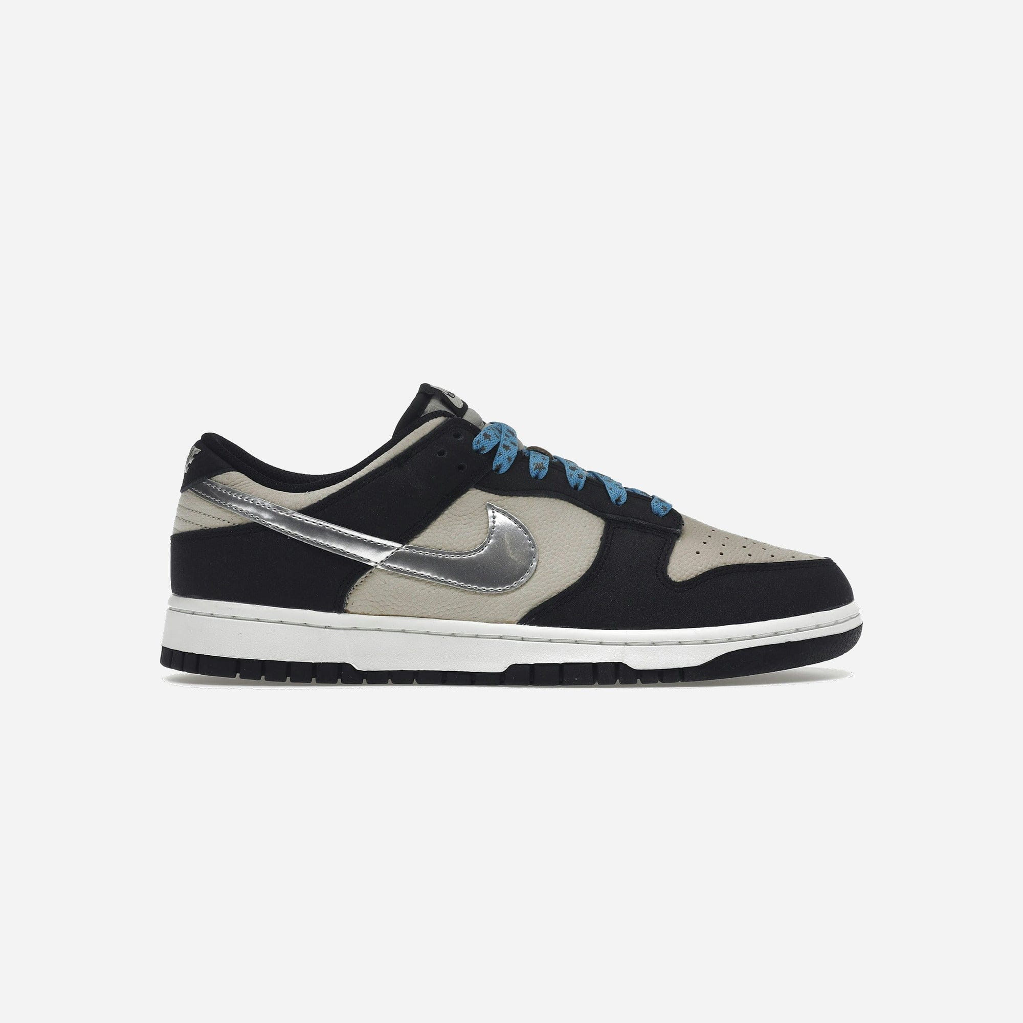 Nike Dunk Low Starry Laces WMNS