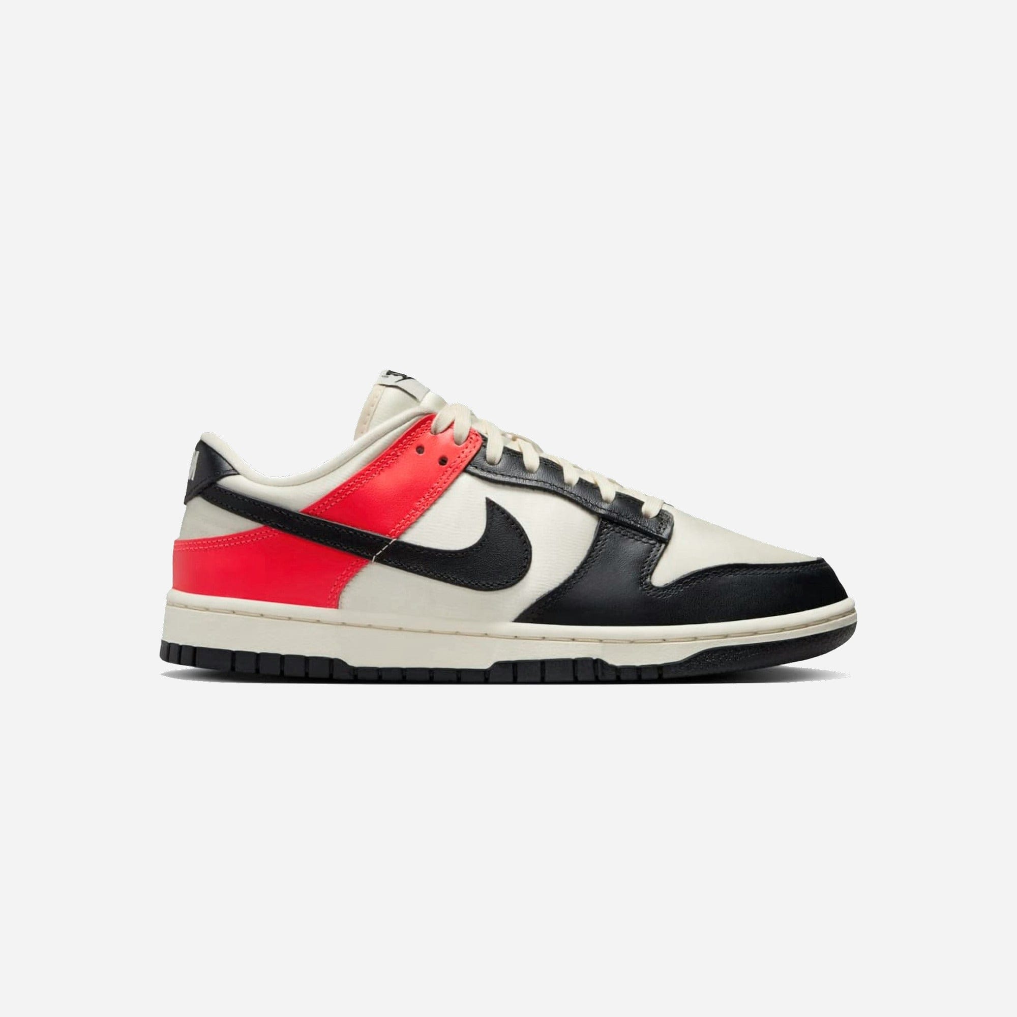 Nike Dunk Low Black Toe Bright Crimson WMNS