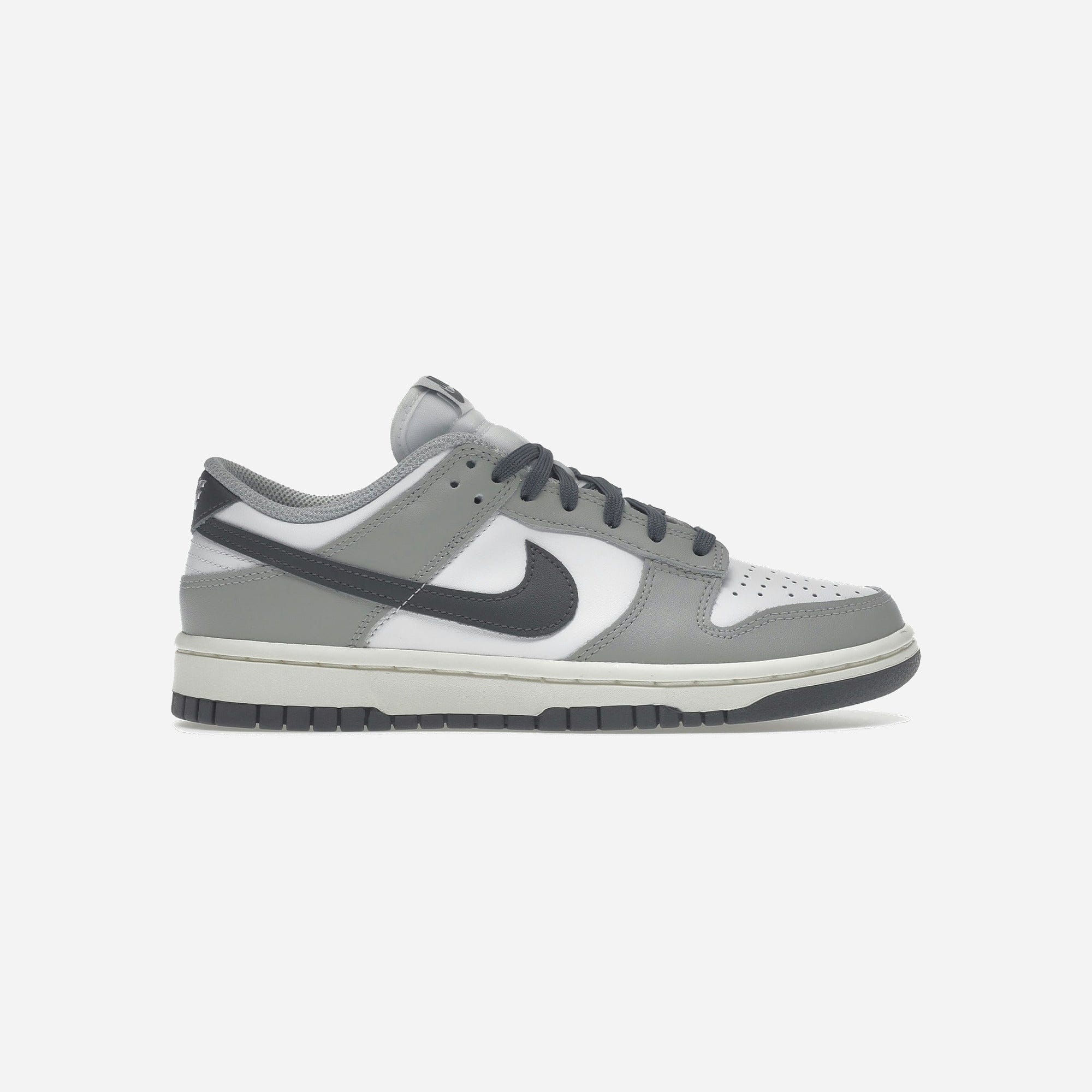 Nike Dunk Low Light Smoke Grey WMNS