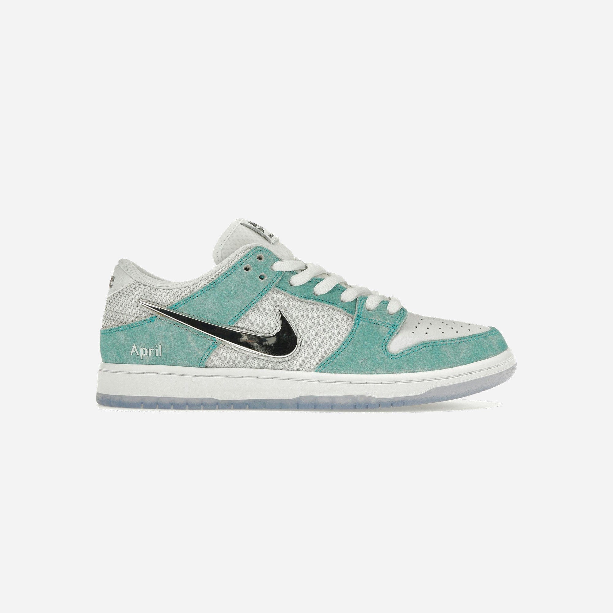 Nike SB Dunk Low April Skateboard