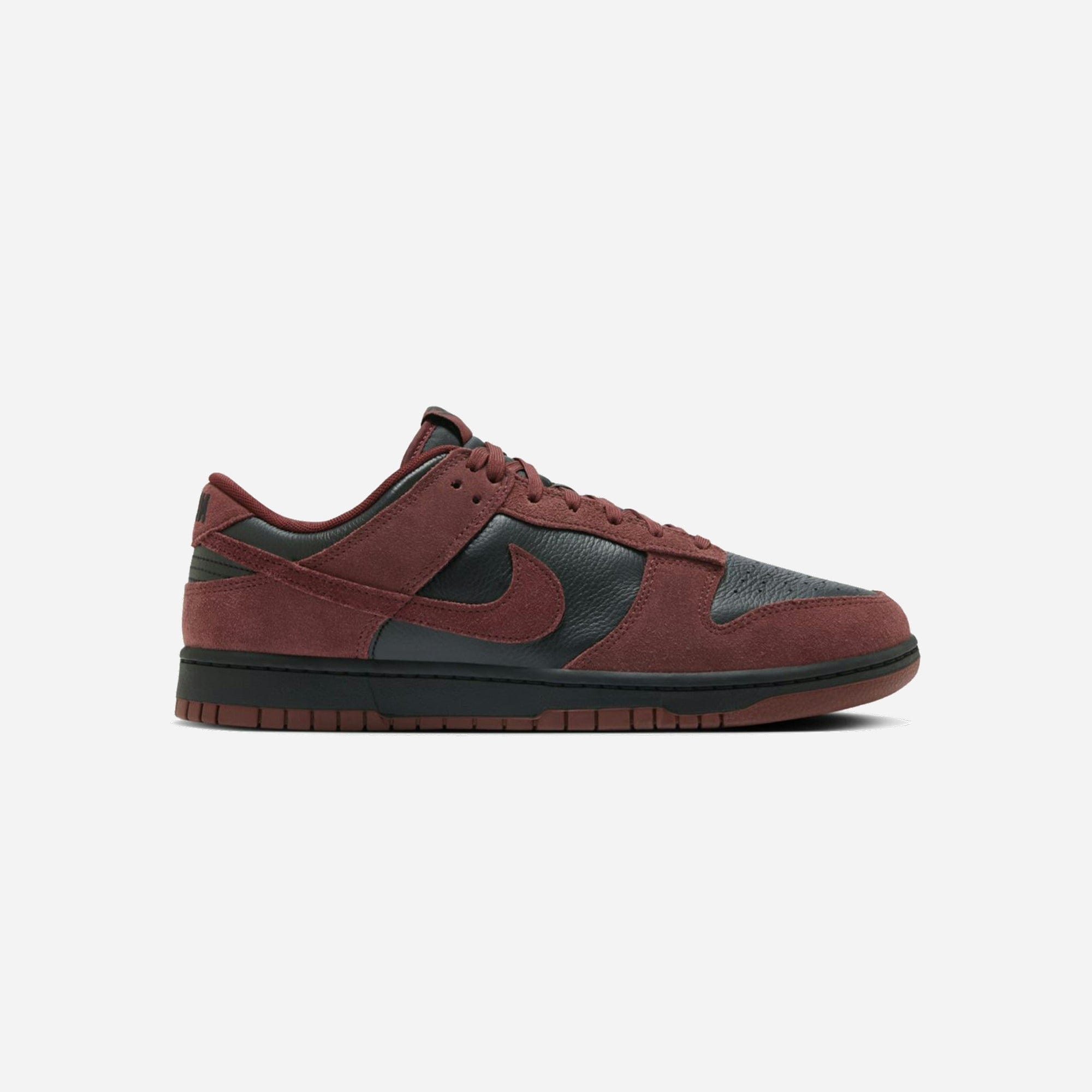 Nike Dunk Low Retro SE Black Dark Team Red