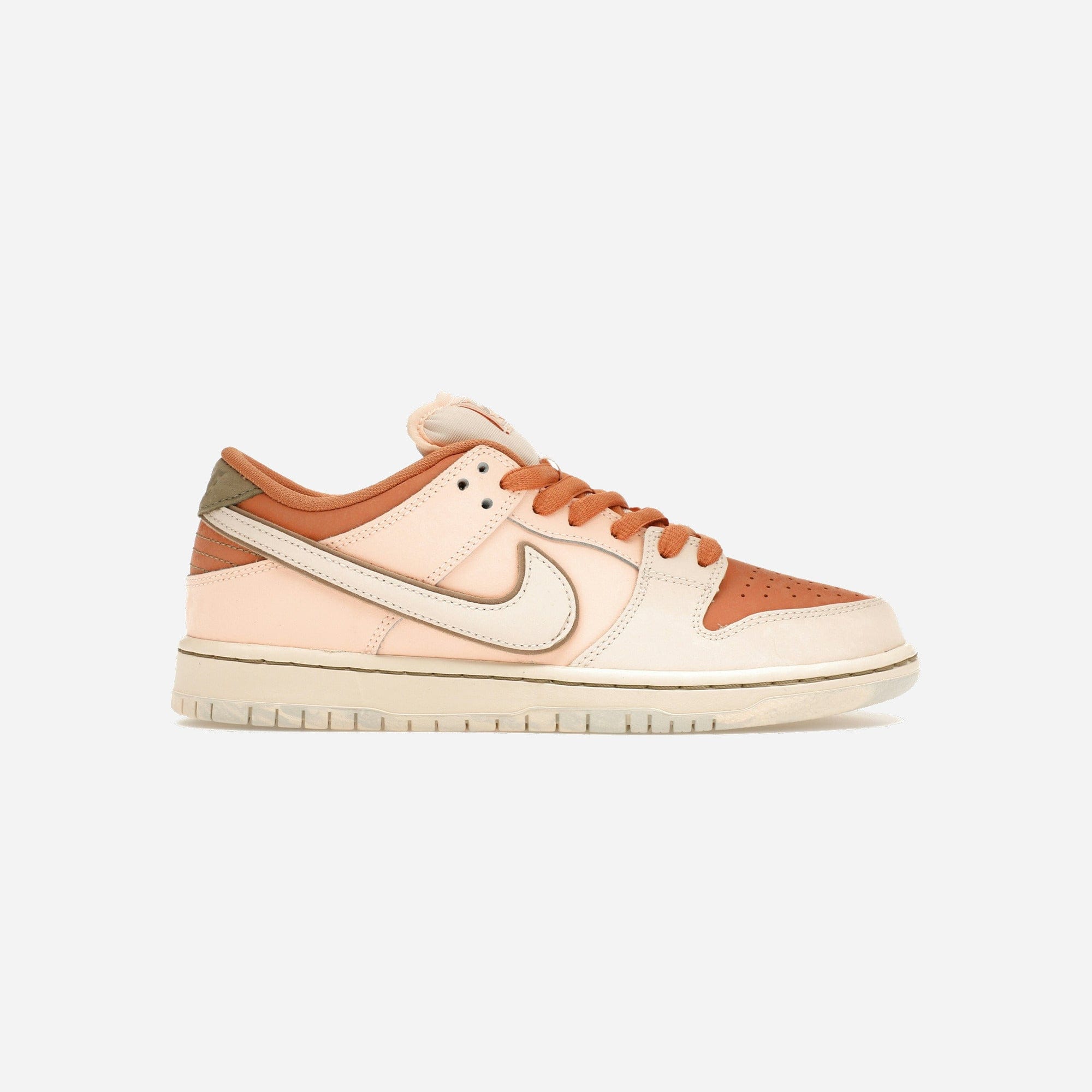 Nike SB Dunk Low Trocadéro Gardens