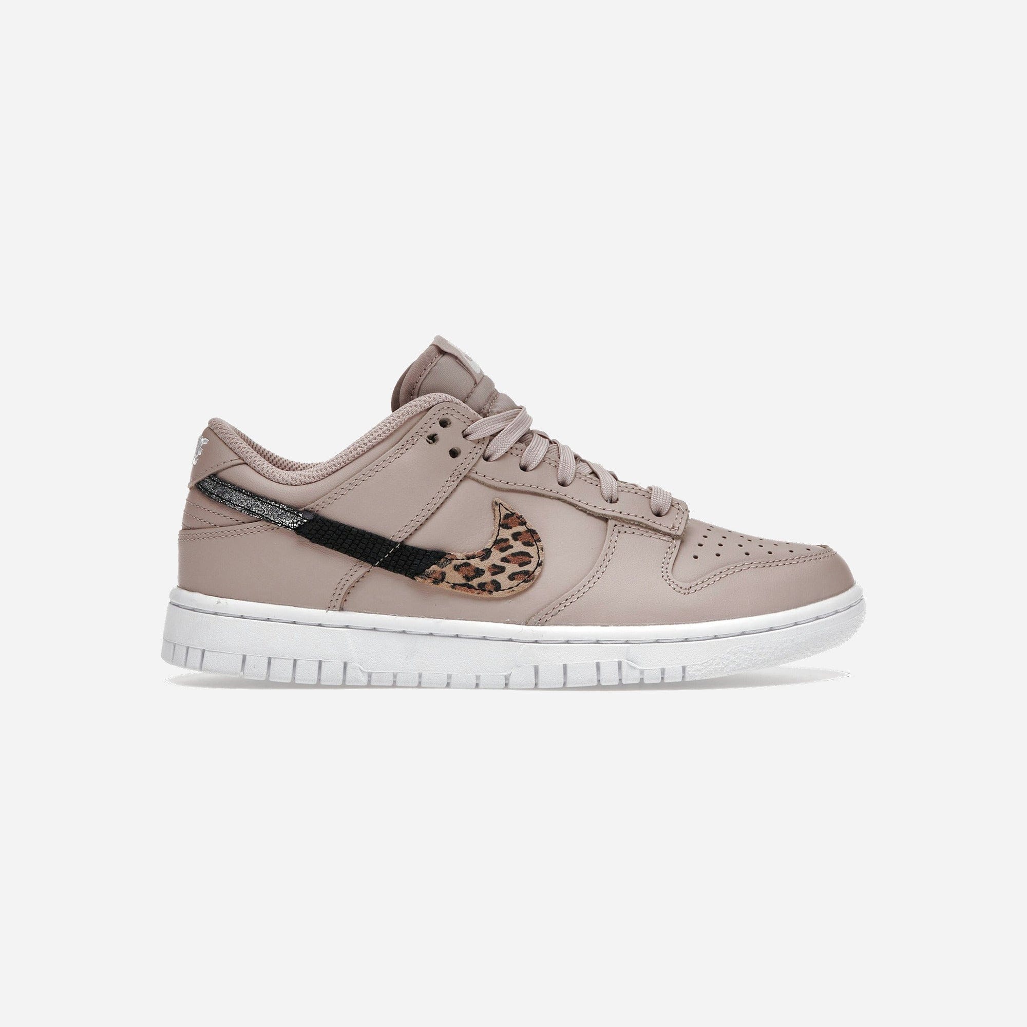 Nike Dunk Low SE Primal Pink WMNS