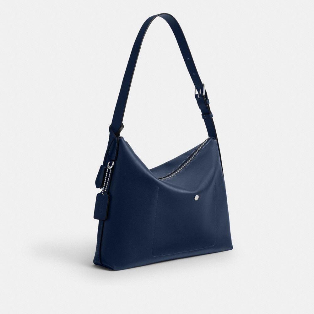 Mott Messenger Bag 38 In Loved Leather